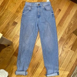 Zara jeans high waisted light wash with cuffed bottoms